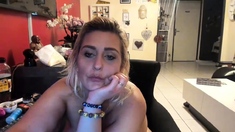 Amazing blonde german webcam milf high heel masturbation