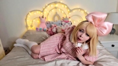 Blonde emo amateur solo masturbation
