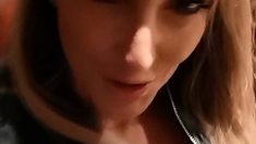 StripCamFun Blonde Amateur MILF Webcam for You