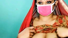 tamil bitc show boobs up her shalwar 432